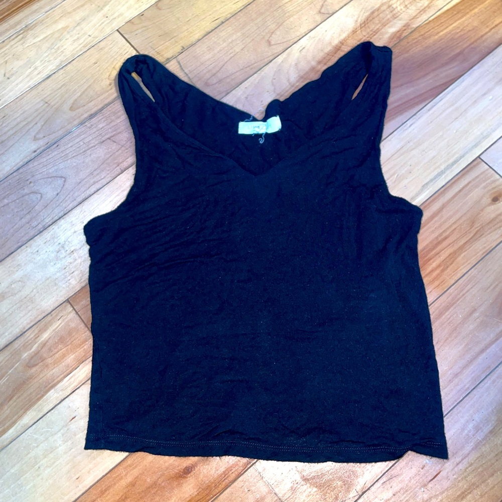 Black top, Limeblue